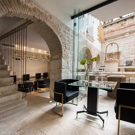 Hotel Spirito Santo Palazzo Storico 4*